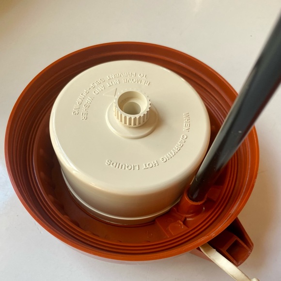 Vintage Aladdin Rust Pump•A•Drink Jug, 2 Liters - Picture 14 of 16